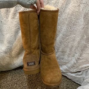UGGs